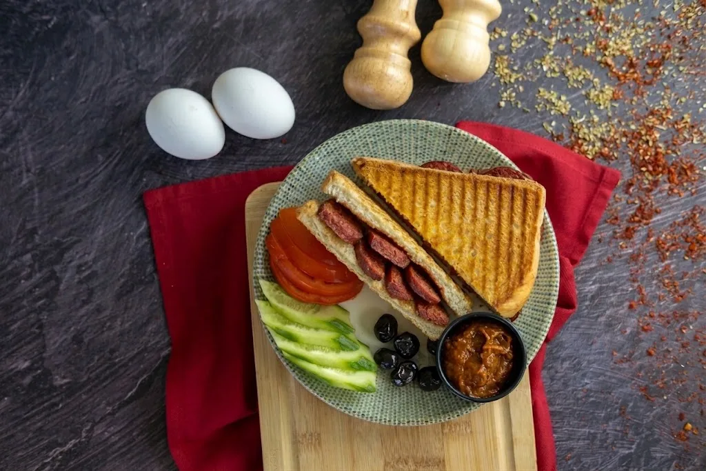 Sucuklu Tost