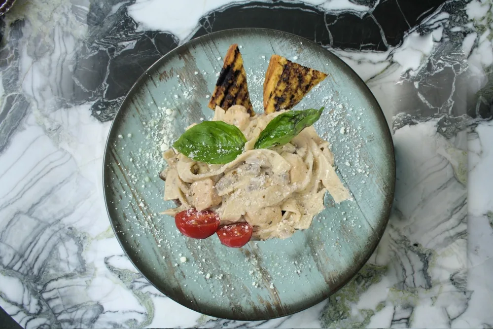 Fettuccine Alfredo