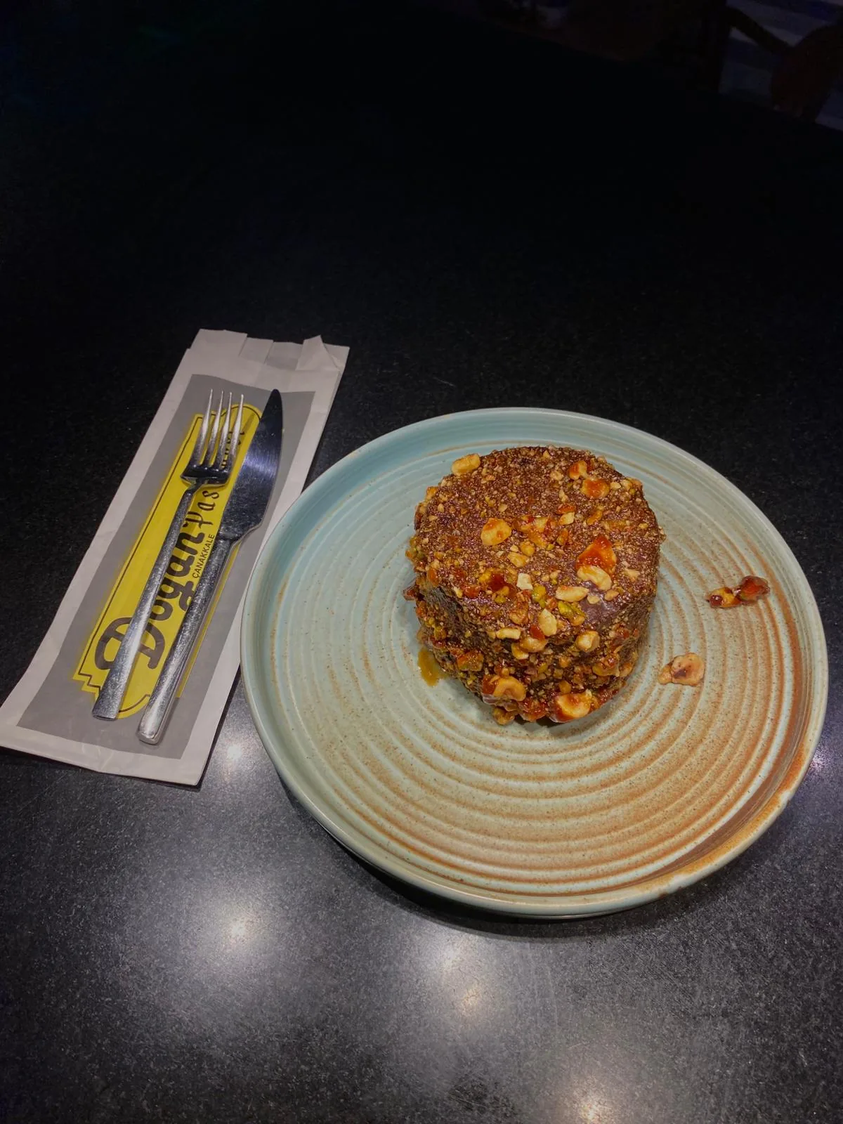 Krokanlı Pasta