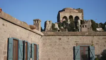Antik Taşlarla Yazılan Tarih: Hüdavendigâr Camii