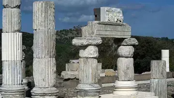 Mermere İşlenen Destan: Apollon Smintheus Tapınağı