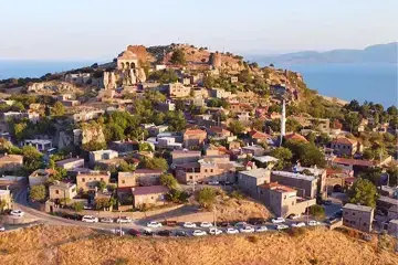 Tarihin Kalbi: Behramkale Köyü