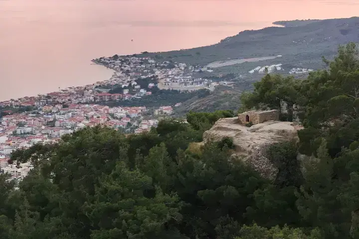 Nadas Kazdağları'ndan Bir Mite Yolculuk: Büyüleyici Manzarasıyla Zeus Altarı