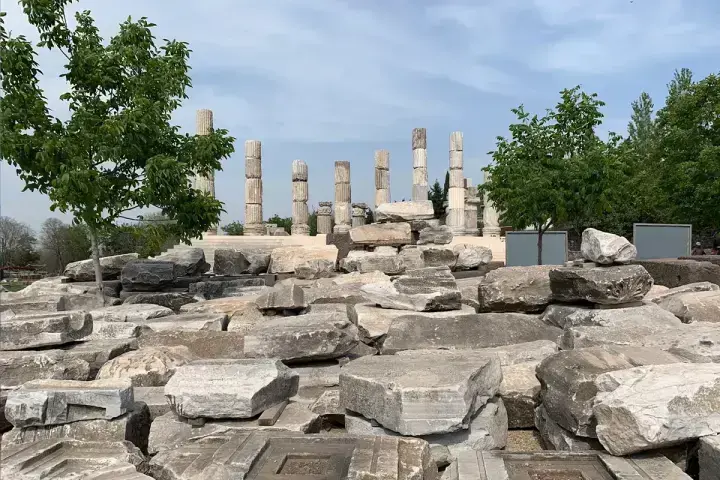 Nadas Kazdağları'ndan Homeros'un Destanına Yolculuk: Apollon Smintheion Tapınağı