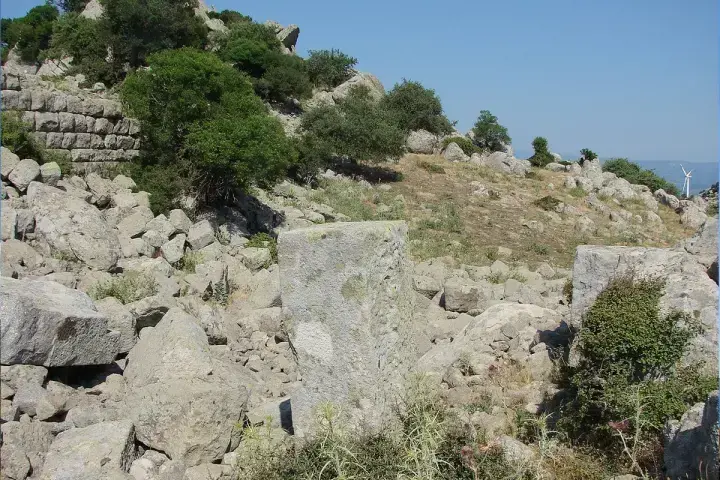 Nadas Kazdağları'ndan Kaşif Ruhuyla Bir Zirveye: Neandria Antik Kenti
